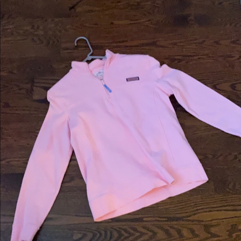 Vineyard vines size medium